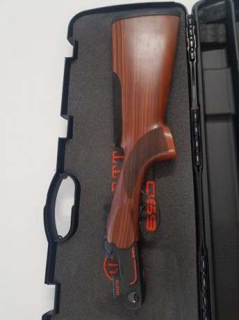 Hola a todos:

Un gran amigo vende Beretta 690 Black Edition en perfecto estado. Nueva y muy cuidada. 11