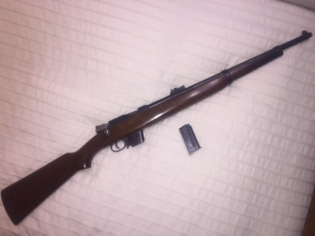 VENDIDA
Vendo Carabina Destroyer calibre 9 mm Parabellum, con su cargador original para 6 disparos.
Guiada 01