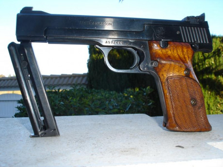 Busco pistola SW mod.41, o en su defecto un cañón de 7' para esta. 10