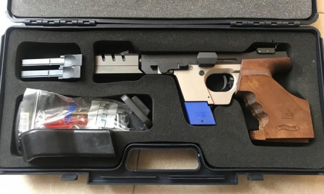 Vendo Walther GSP Expert del 32wc con kit 22Lr. Tanto el arma como el kit están en perfectas condiciones. 01