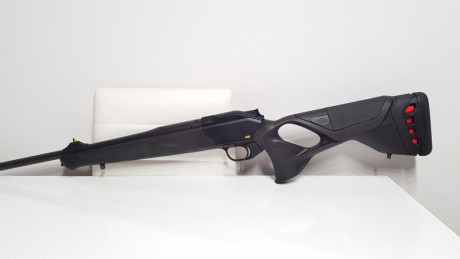 Se vende rifle Blaser R8 Profesional Ultimate en cal. 300WM, guiado a finales de Octubre de 2.019, se 02