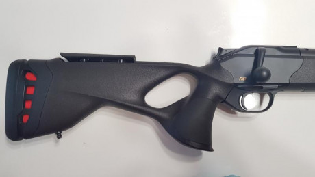 Se vende rifle Blaser R8 Profesional Ultimate en cal. 300WM, guiado a finales de Octubre de 2.019, se 52