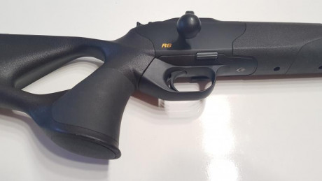 Se vende rifle Blaser R8 Profesional Ultimate en cal. 300WM, guiado a finales de Octubre de 2.019, se 50