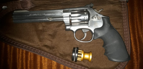 vendo revolver Smith& wesson mod-617 calibre 22lr y 10 tiros de capacidad muy poco uso esta como nuevo 11