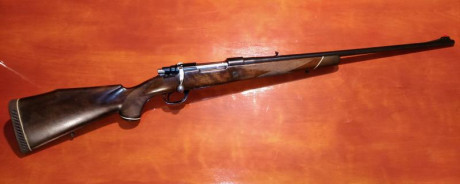 Hola a todos:
He decidido vender este rifle porque ya no le doy uso.
Se trata de un Santa Barbara Modelo 01