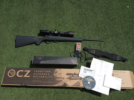 Hola 
Vendo esta carabina, con monturas fijas y visor de 3-18x50 RI, con portacorreas y correa de neopreno.
Todo 01