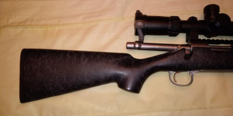 Vendo Remington 700,  308 win,  cañón grueso acanalado, acero inoxidable. Visor Hi-Lux 7-30x50 .
Agrupacion 00