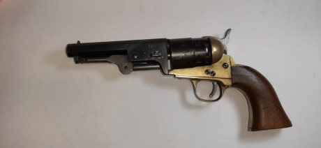 vendo colt navi corto 44 san marco  tf y whats App 670 211056 esta en Zaragoza  100 € 00