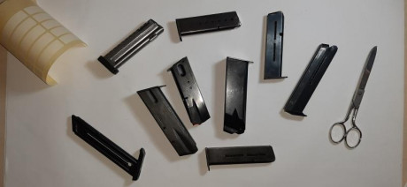 vendo cargadores  varios modelos  mando fotos por WhatsApp  precio unidad  8 €  consultar forma de venta 00