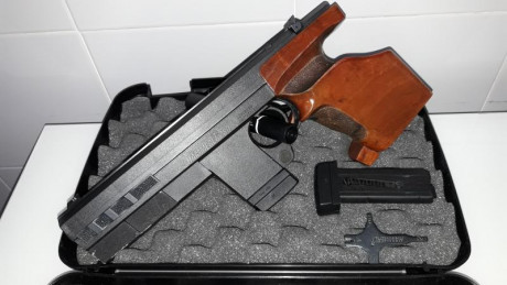Pistola Hammerli modelo 280 en calibre 22 lr en muy buen estado , talla de la cacha mediana , no interesan 01