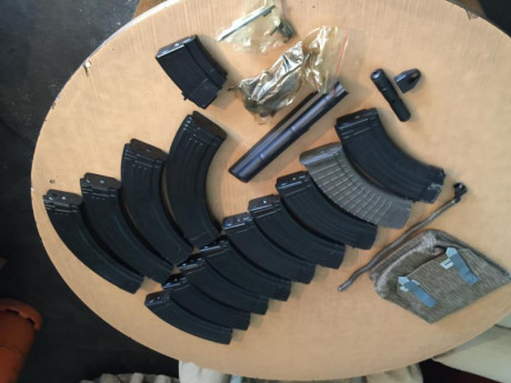 Hola vendo AK 47 civil marca feg en un estado excelente con mucho sueño extras y consumibles si se recoge 10