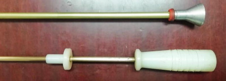 VENDO baqueta para rifle de avancarga,  en latón, con empuñadura y salvabocas de nylon, terminales de 02