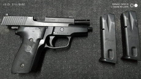 (Mensaje continuación del anterior con el mismo titulo)
Adjunto mas imágenes sobre la pistola Sig Sauer 02