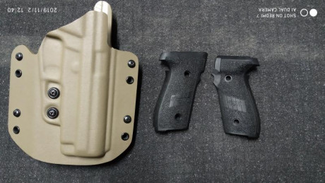 (Mensaje continuación del anterior con el mismo titulo)
Adjunto mas imágenes sobre la pistola Sig Sauer 00