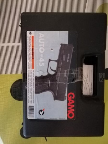 Vendo pistola CO2 GAMO AUTO 45, en muy bue estado, con su estuche y manuales, solo venta, el precio incluye 00