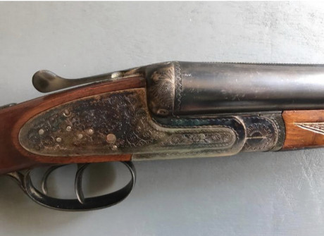 Vendo Ugartechea 75 en muy buen estado calibre 12, expulsora, 70.5 cm de cañón, 3y1 estrella y gatillo 01