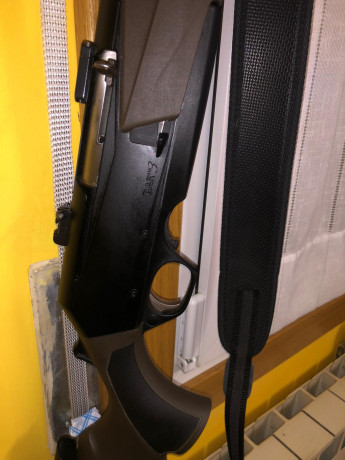 Un amigo vende un browning mk3 brown HC ajustable 3006 , es del 2019 , se ha usado esta temporada,  lo 00