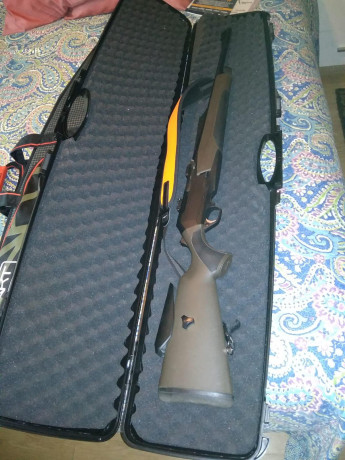 Un amigo vende un browning mk3 brown HC ajustable 3006 , es del 2019 , se ha usado esta temporada,  lo 10