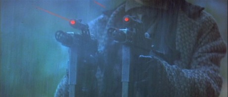 Compañeros,

En vista de las ganas de algunos (Elcafe, Wilcow, Vrakk, etc) por adivinar armas de películas 00