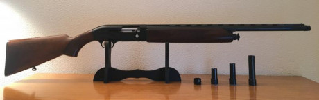 Vendo escopeta segunda mano  BREDA ALTAIR  
Semiautomática.
Calibre 12.
Polichoque exterior (tres boquillas 02