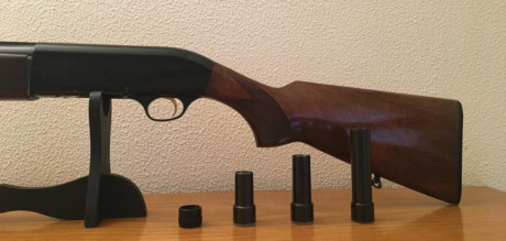 Vendo escopeta segunda mano  BREDA ALTAIR  
Semiautomática.
Calibre 12.
Polichoque exterior (tres boquillas 00