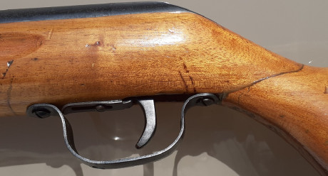 Buenos días.
Vendo carabina Gamo Juaristi, es el primer modelo marcado como Gamo pero fabricado por Juaristi.
Está 10