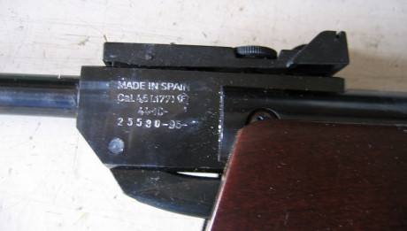 Buenos días.
Vendo carabina Norica TWIN, en estado impecable sólo he disparado entre los dos calibres 00