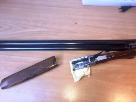  Vendo estas dos armas, Rifle y Escopeta 

1)-RESERVADO EL RIFLE-	 Rifle Tigre cal: 44-40 , en perfecto 50