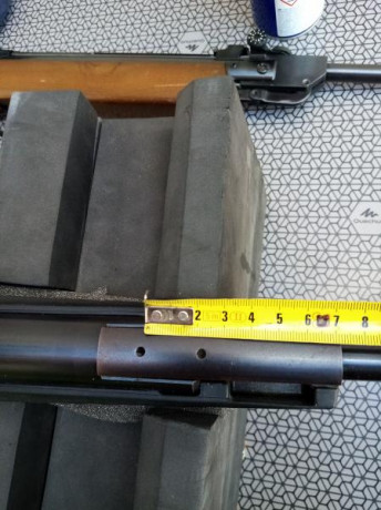 CARABINA  KRAL   N 07   GP NITRO PISTON  CAL .22    ---5.5 

La madera muy ancha y robusta con picado 80