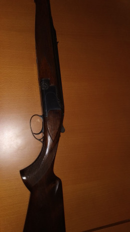 hola un amigo vende un rifle express browning ccs25 calibre 9,3x74r cañones de 65cms de largo y culata 10