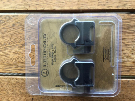 Vendo los siguientes artículos nuevos o seminuevos.
-.Cargador Daystate calibre 6,35 como nuevo. Lo tenia 10
