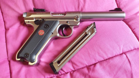 Os presento a mi pistolina, llegada hace días después de un verdadero parto pero muy bien llevado por 00