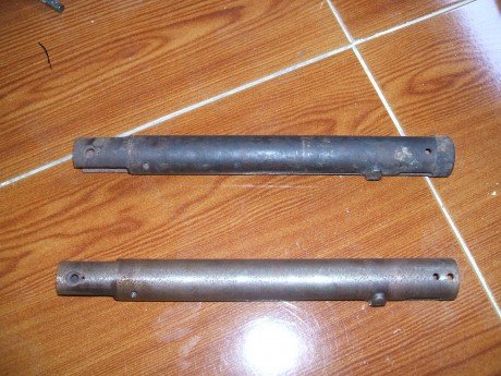 Saludos otra vez, camaras de potencia antiguas
de carabinas antiguas , creo que son de la marca Flecha, 02