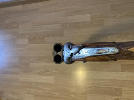 Vendo escopeta paralela marca AYA modelo 117 con nada de uso. Se trata de una escopeta del calibre 12 00