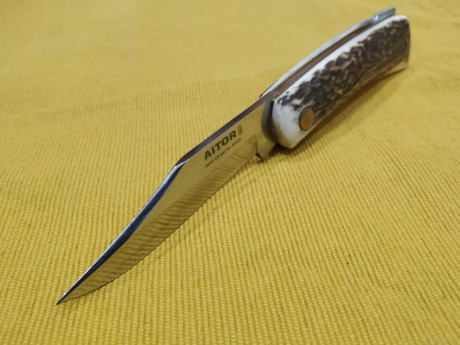Vendo o cambio está navaja Aitor Diana  en punta Drop, nueva a estrenar, por pieza de la misma firma, 00