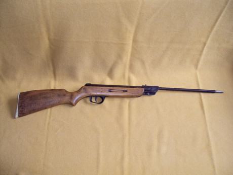 Hola muchachos
Pongo a la venta una Gamo David. Esta repasada y funcional.
Le falta la mira y el alza. 00