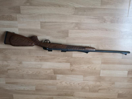 Vendo  Bergara B-14 Timber  ( culata de nogal al aceite). 

Cerrojo suave, cierre de dos tetones y  ángulo 01