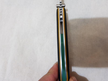 Hola compañeros,

Vendo esta navaja Nieto Mountain en cachas de G10 sin usar, hoja de acero mova 1.1416, 11