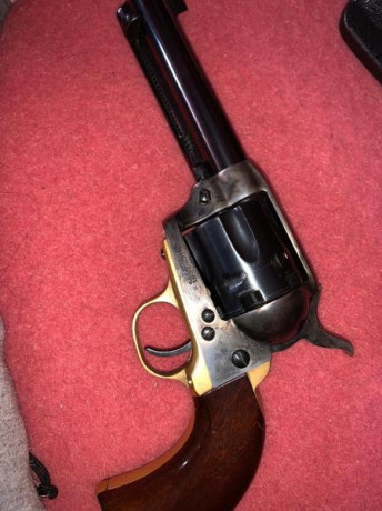 Buenas,

Cambiaria rifle marlin 30.06,por revolver avancarga, concretamente un colt.En muy buen estado.

Escucho 132