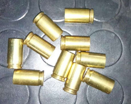 Buenas tardes.

Me quito vainas de 9mm que he ido guardando durante algún tiempo, son de la marca SELLIER 00