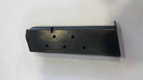 Vendo este cargador original de Colt 1911-A1, de los que el contratista "Little" fabricó para 02