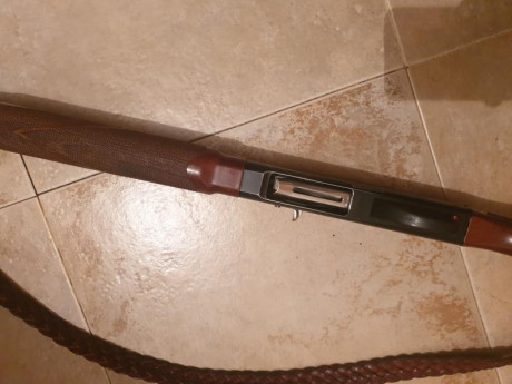 Vendo Benelli Belmonte II calibre 12 en muy buen estado,  con todos sus accesorios ( maletín,  chokes, 01