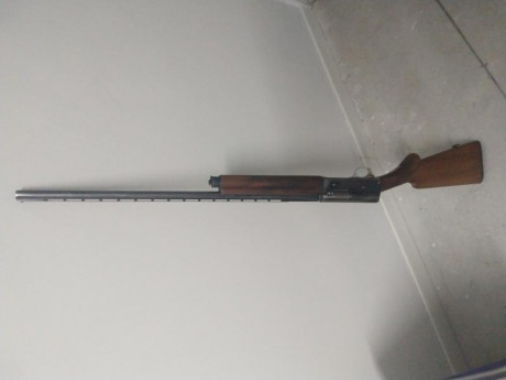 Vendo FN Browning Auto5 del calibre 20/70, cañón de 71cm choke de ++ (***) culata sin cortar , muchos 01