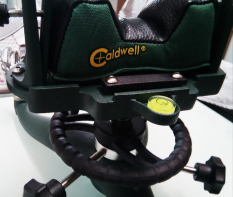 Se vende torreta de bench rest sin uso, esta nueva, con saquete delantero.
Precio: 140 euros con envio 00
