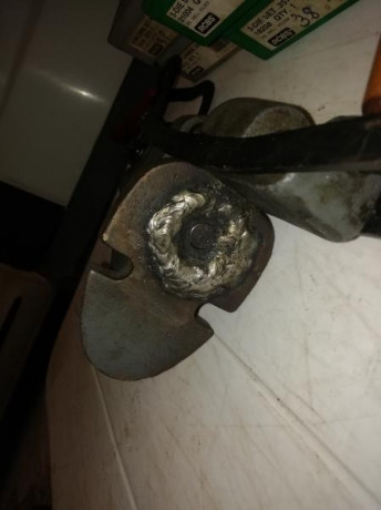 Pues eso vendo el recalibrador engrasador lyman 450,  todo funciona perfectamente, no se si faltan alguna 10