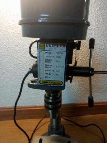 Taladro vertical BELFLEX (Abratools) Mod. TB-13/5 

50 euros + gastos 00