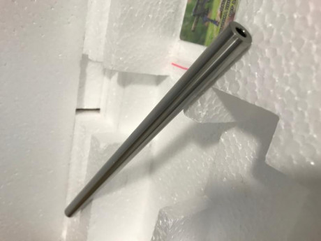 Vendo cañón para Edgun Leshiy en calibre 5,5. Mide 25 cm. No lo he utilizado ni probado. Impoluto.
Precio: 00