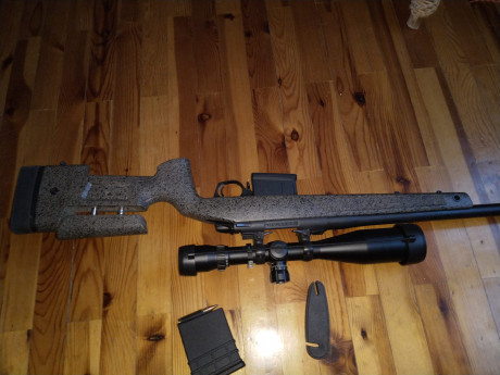 Pongo a la venta el rifle de un muy buen amigo mío,ahora os dejo la descripción y su teléfono de contacto 00