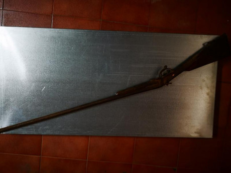 Buenos días!
Soy nuevo en ésta página y también en el mundo de las armas, pero han llegado a mis manos, 80