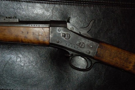 Nuevo no es ...es viejito, fabricado en 1873 para SUECIA, en 12,17 x42 anular y recamerado en 1889 para 00